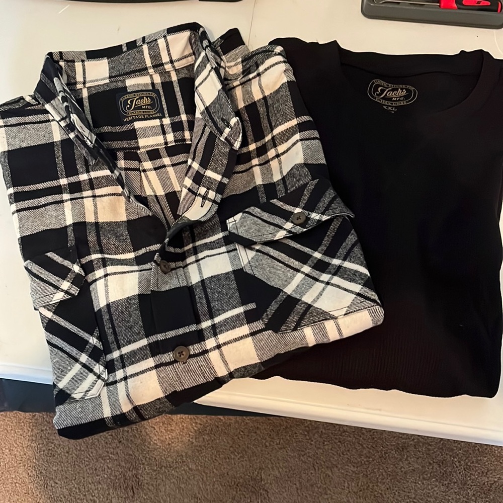 XXL FLANNEL SET , brand new from Costco